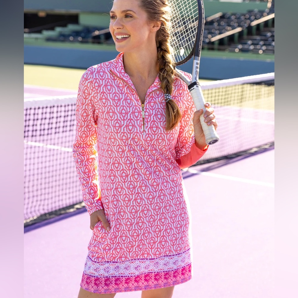 Cabana Life NWT woman’s Napa sport dress in pink/coral pattern. gold zip. UPF50+